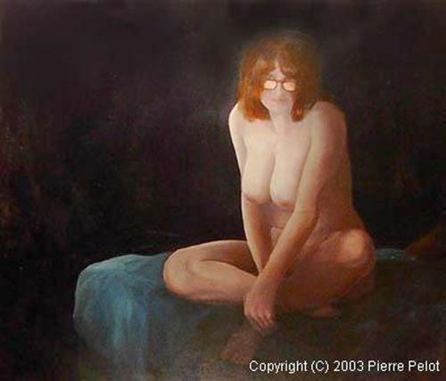 Femme assise sur un lit